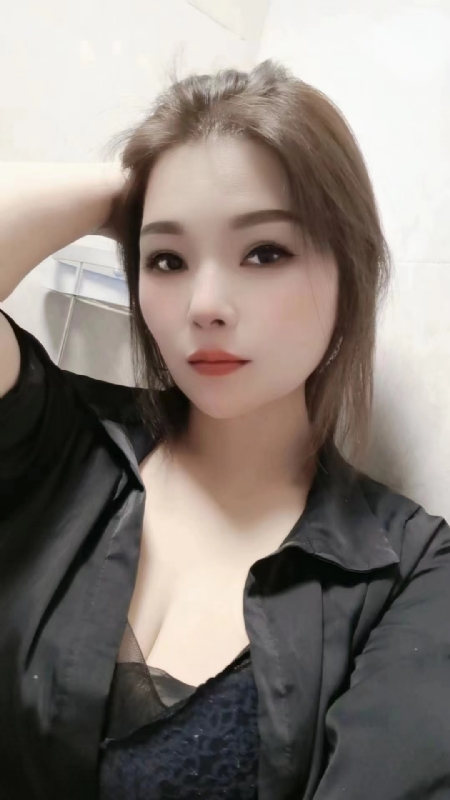 爱笑的女孩的第一张照片--淄博认干亲服务网